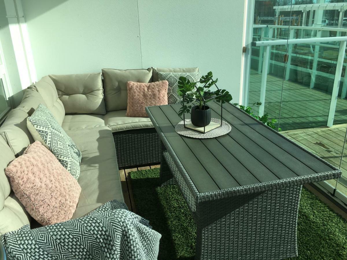 Starhomes Studio Lux 10 Oulu Luaran gambar