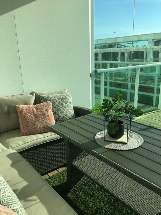 Starhomes Studio Lux 10 Oulu Luaran gambar